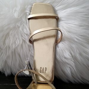 NEW Gap Gold Sandals Womens Size 7